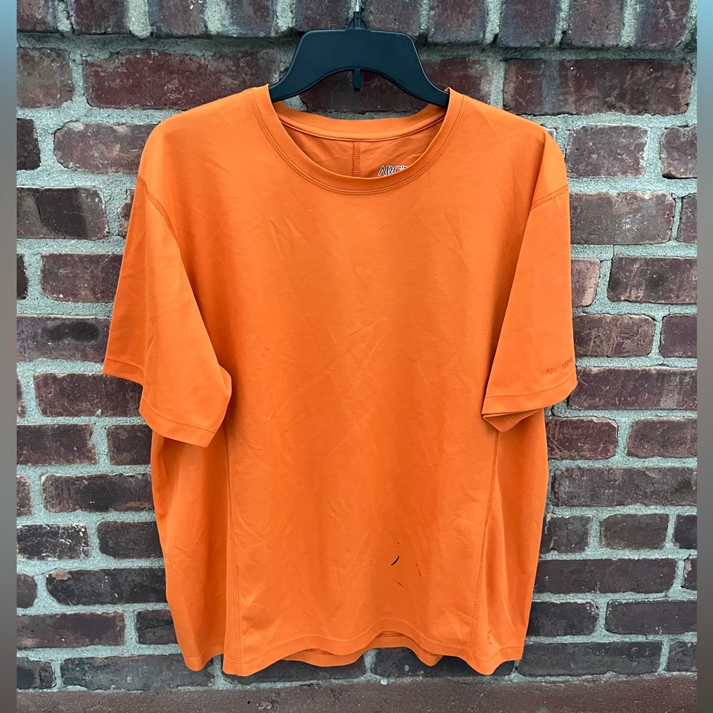Arc’teryx Motus Crew Orange Shirt Size Large